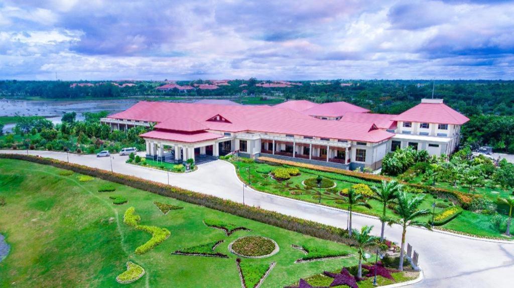 Horizon Lake View Resort Naypyidaw Exterior foto